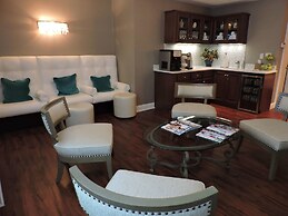 Water's Edge Resort & Spa