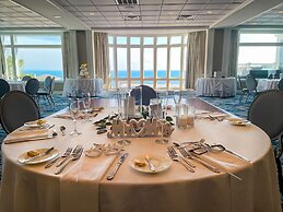 Water's Edge Resort & Spa