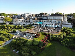 Water's Edge Resort & Spa