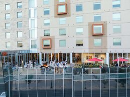 The Art Hotel Denver, Curio Collection by Hilton