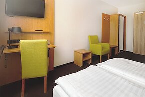 Garner Hotel Stuttgart - Zuffenhausen by IHG