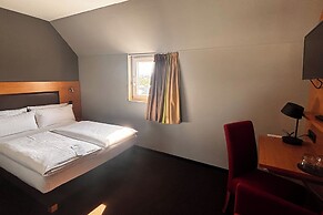Garner Hotel Stuttgart - Zuffenhausen by IHG