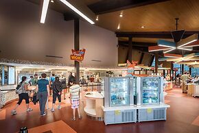 Canyon Lodge & Cabins - Inside the Park