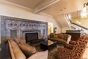 Lake Yellowstone Hotel & Cabins - Inside the Park