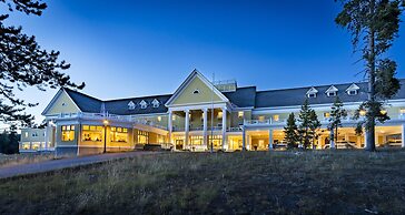 Lake Yellowstone Hotel & Cabins - Inside the Park
