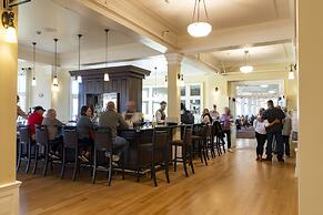 Lake Yellowstone Hotel & Cabins - Inside the Park