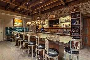 Grand Bohemian Charleston, Autograph Collection