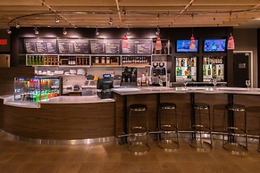 Courtyard Hot Springs