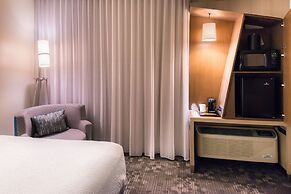 Courtyard Hot Springs