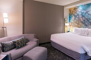 Courtyard Hot Springs