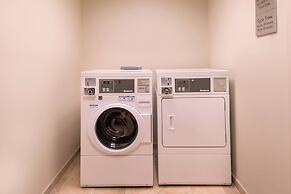 Courtyard Hot Springs