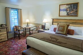 Lake McDonald Lodge - Inside the Park