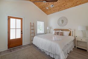 The Quarters on Spring