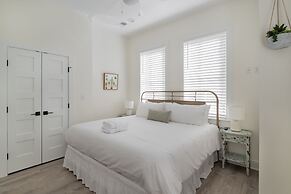 The Quarters on Spring