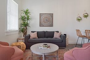 The Quarters on Spring