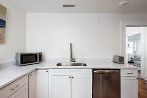 The Quarters on Spring