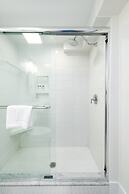 The Quarters on Spring