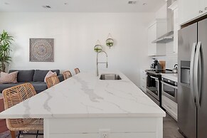 The Quarters on Spring