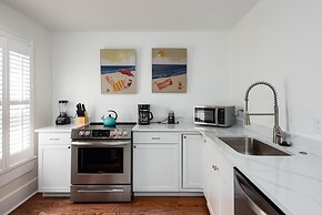 The Quarters on Spring