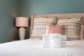 The Quarters on Spring