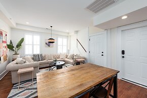 The Quarters on Spring