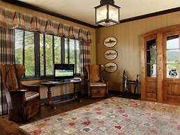 Bright's Creek Lodge