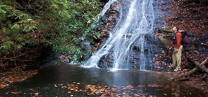 Bright's Creek Lodge