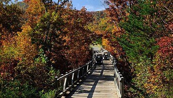 Bright's Creek Lodge