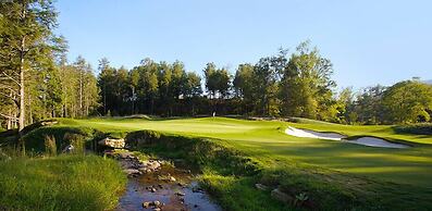 Bright's Creek Lodge