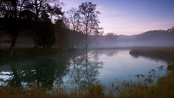 Bright's Creek Lodge