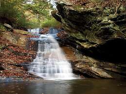 Bright's Creek Lodge