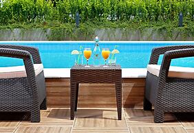 White Rock Castle Suite Hotel & SPA