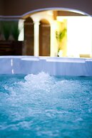 White Rock Castle Suite Hotel & SPA