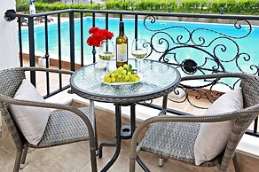 White Rock Castle Suite Hotel & SPA