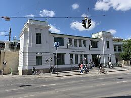 Pink Grapefruit City Condo