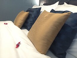 Pink Grapefruit City Condo