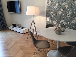 Pink Grapefruit City Condo