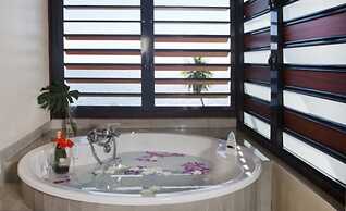 Le Tahiti by Pearl Resorts