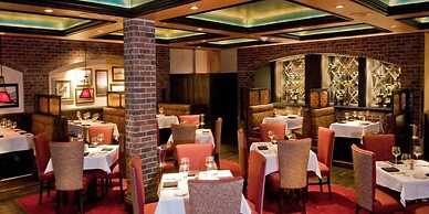 Carson Valley Motor Lodge & Suites