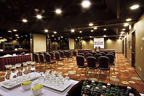 Carson Valley Motor Lodge & Suites