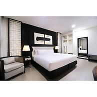 Summit Hotel Magnolia