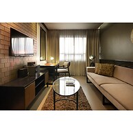 Summit Hotel Magnolia