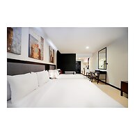 Summit Hotel Magnolia