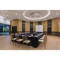 Summit Hotel Magnolia