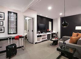 Summit Hotel Magnolia