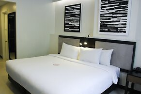 Summit Hotel Magnolia