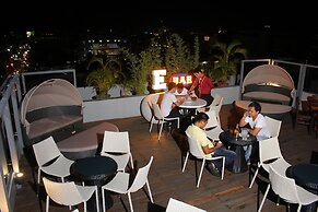 Upperhouse Hotel Formerly Pacifico Boutique by Hiverooms