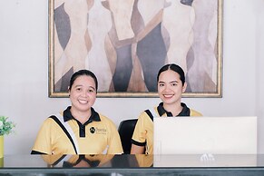 The Upperhouse Hotel – Boutique Stay with City & River Views