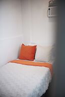 The Upperhouse Hotel – Boutique Stay with City & River Views
