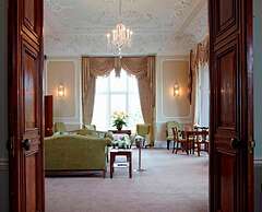 Wivenhoe House Hotel